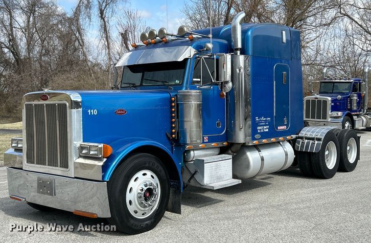 image for item EK4163 2000 Peterbilt 379 semi truck