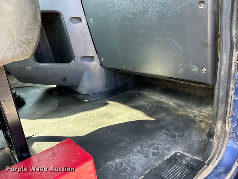 image for item EK4165 2014 Mack CHU613 semi truck