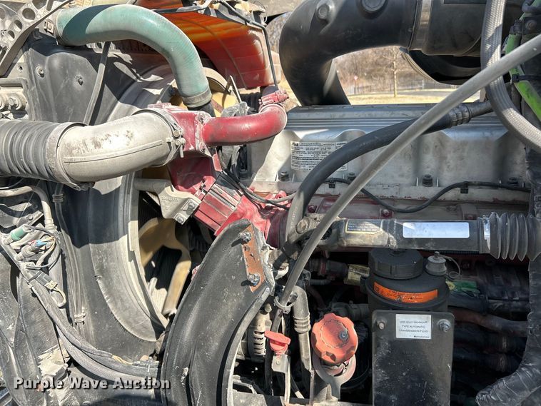 image for item EK4165 2014 Mack CHU613 semi truck