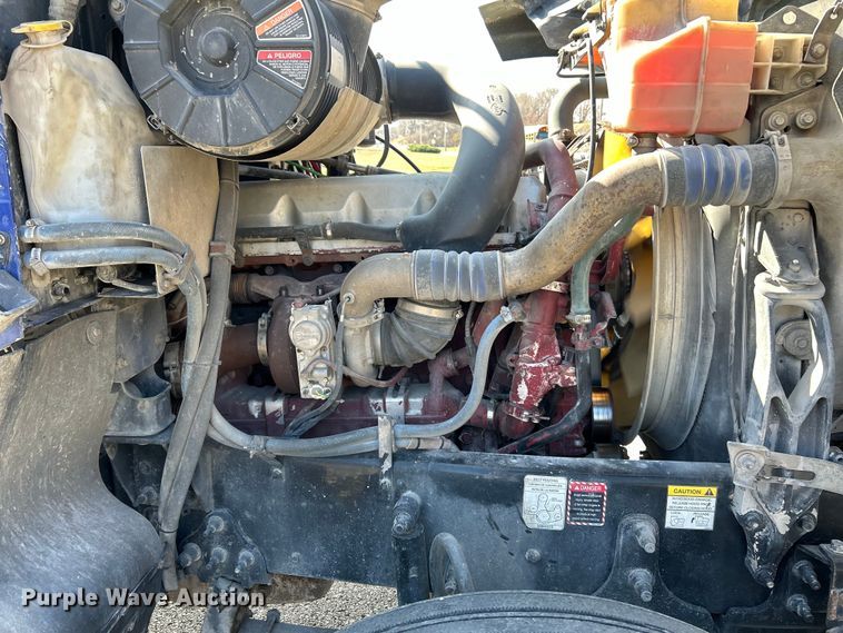 image for item EK4165 2014 Mack CHU613 semi truck