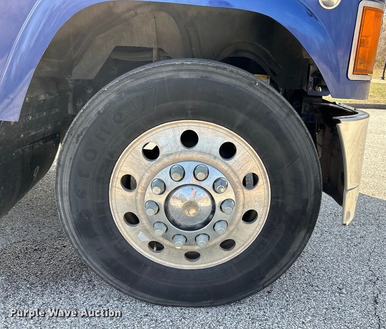 image for item EK4165 2014 Mack CHU613 semi truck