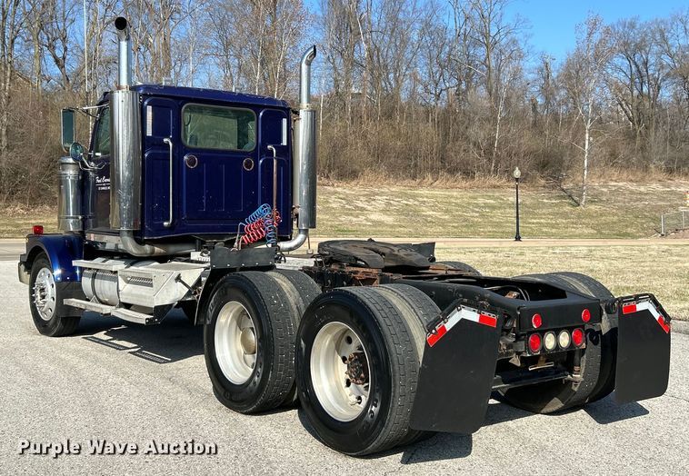 image for item EK4166 1998 Western Star 4964FX semi truck