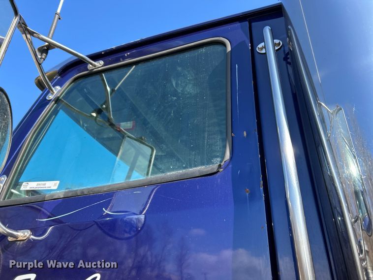 image for item EK4166 1998 Western Star 4964FX semi truck