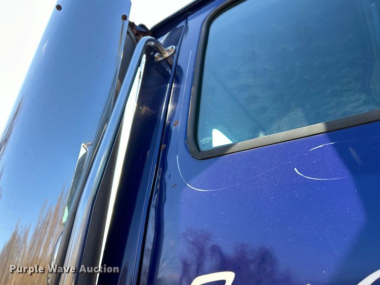 image for item EK4166 1998 Western Star 4964FX semi truck