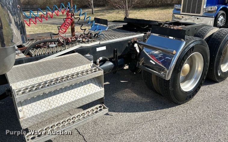 image for item EK4166 1998 Western Star 4964FX semi truck