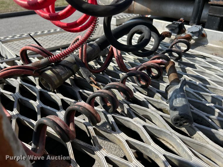 image for item EK4166 1998 Western Star 4964FX semi truck