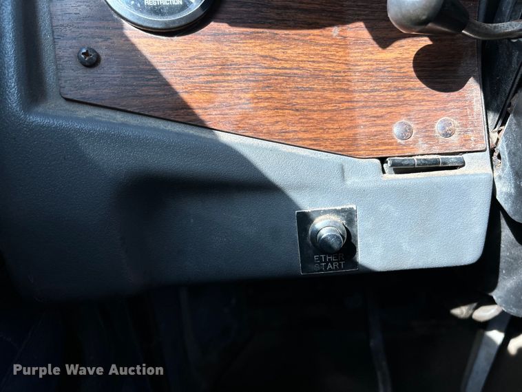 image for item EK4166 1998 Western Star 4964FX semi truck