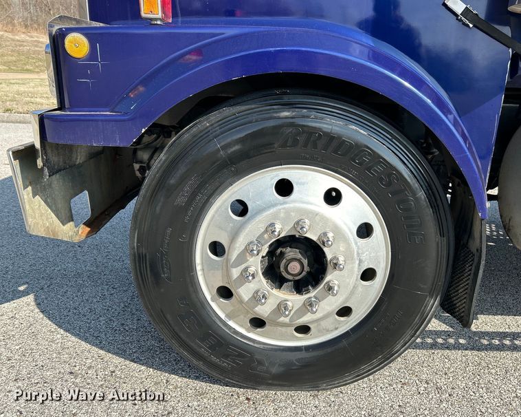 image for item EK4166 1998 Western Star 4964FX semi truck