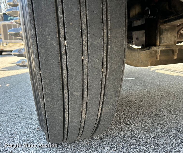 image for item EK4166 1998 Western Star 4964FX semi truck