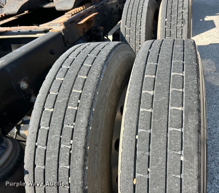 image for item EK4166 1998 Western Star 4964FX semi truck