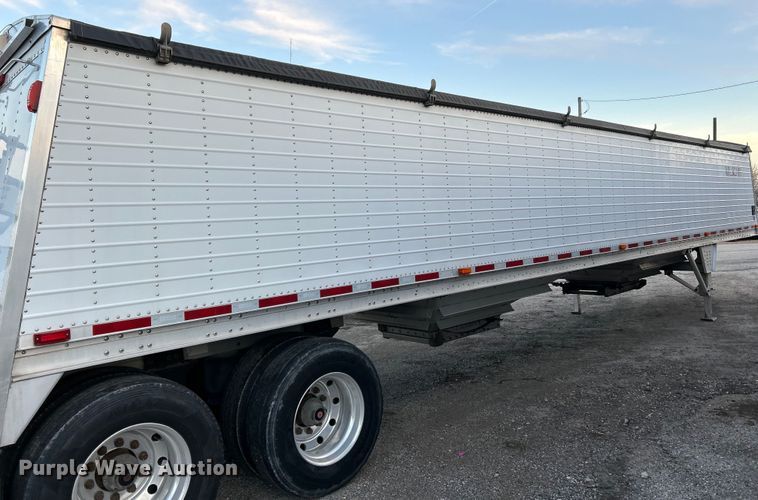 image for item EK4168 2015 Wilson DWH-5000 grain trailer