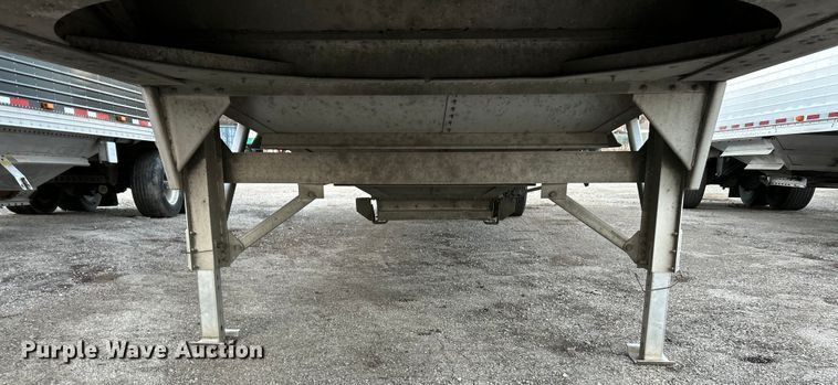 image for item EK4168 2015 Wilson DWH-5000 grain trailer