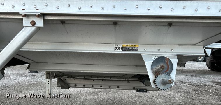 image for item EK4168 2015 Wilson DWH-5000 grain trailer
