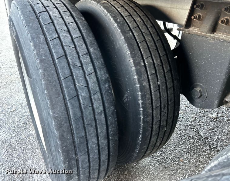 image for item EK4168 2015 Wilson DWH-5000 grain trailer