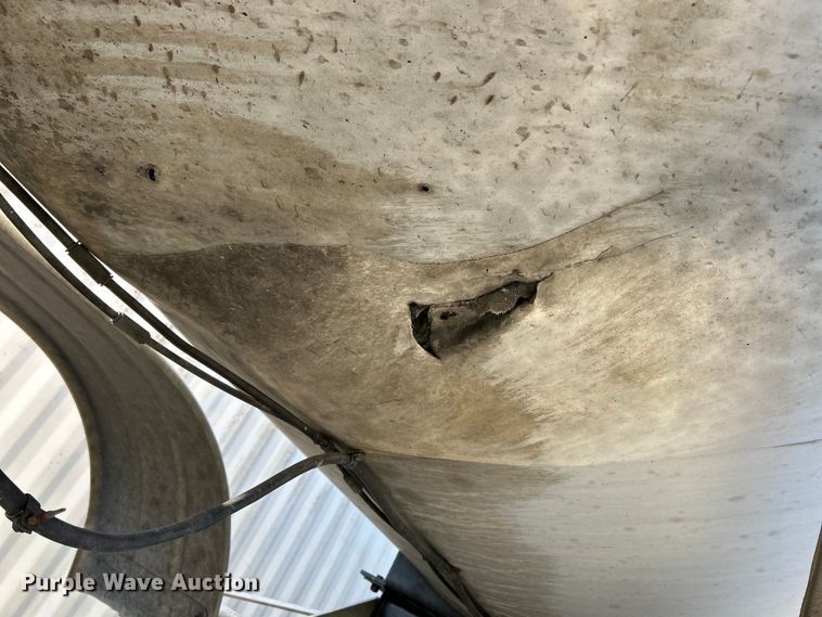 image for item EK4173 2008 Etnyre  T5973 tank trailer