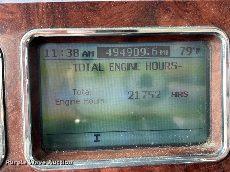 image for item EK4177 2012 Mack CHU613 semi truck