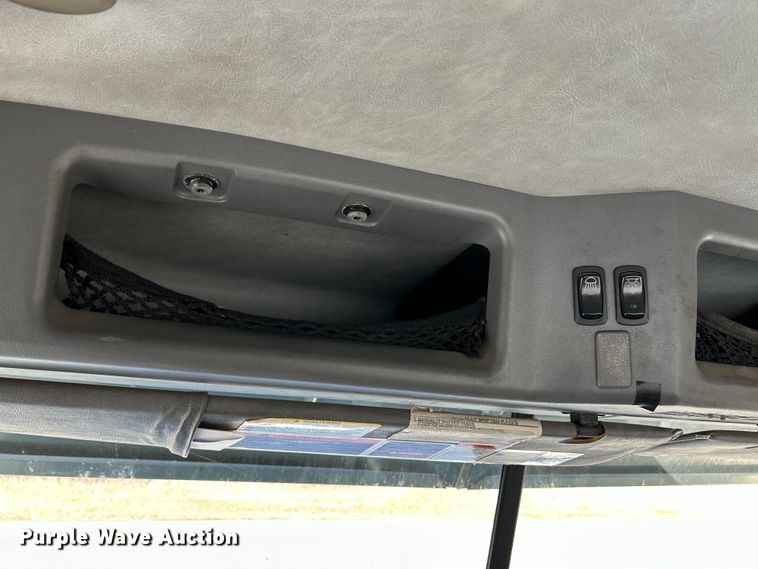 image for item EK4177 2012 Mack CHU613 semi truck