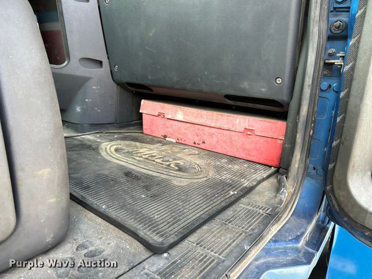 image for item EK4177 2012 Mack CHU613 semi truck