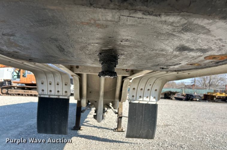 image for item EK4194 2014 Mac  TN1050APB pneumatic dry bulk trailer