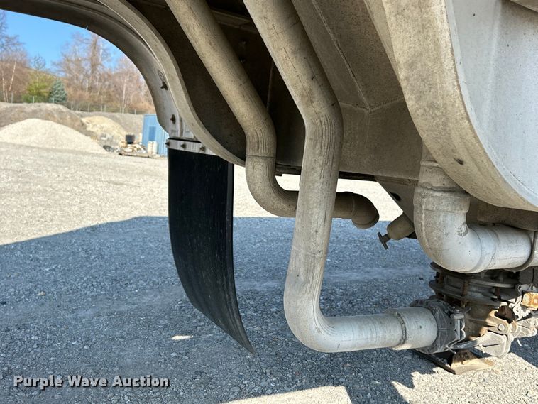 image for item EK4194 2014 Mac  TN1050APB pneumatic dry bulk trailer