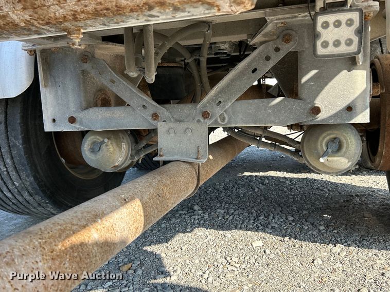 image for item EK4194 2014 Mac  TN1050APB pneumatic dry bulk trailer