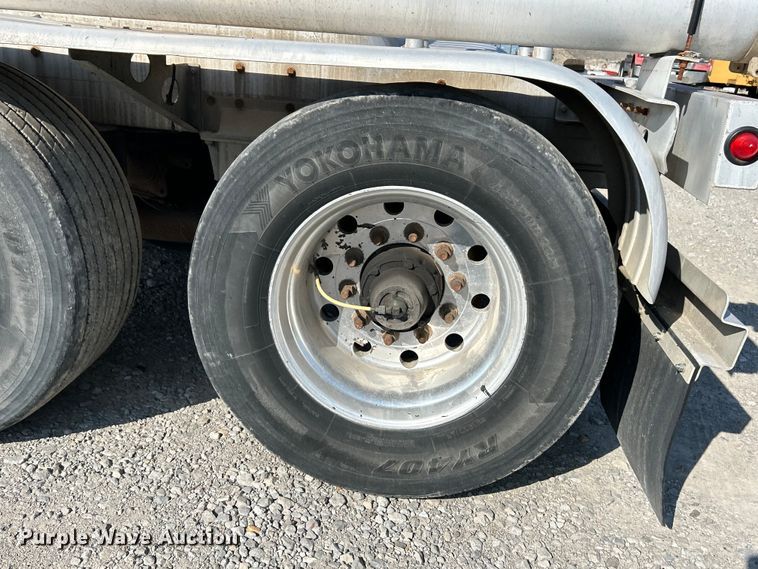 image for item EK4194 2014 Mac  TN1050APB pneumatic dry bulk trailer