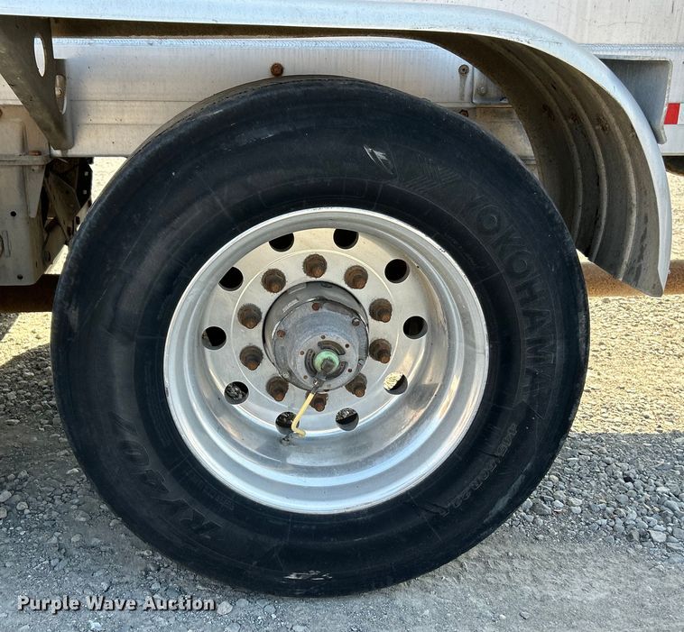 image for item EK4194 2014 Mac  TN1050APB pneumatic dry bulk trailer