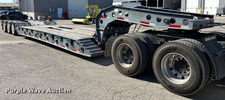 image for item EK4273 1993 Dynaweld  lowboy equipment trailer