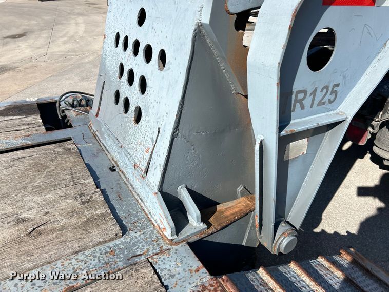 image for item EK4273 1993 Dynaweld  lowboy equipment trailer