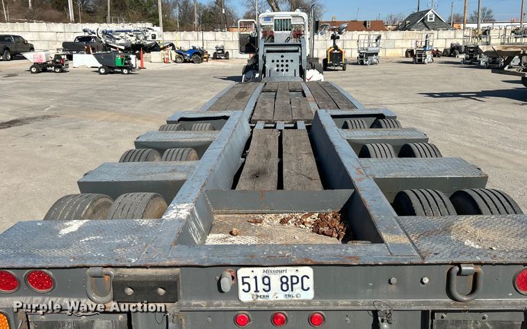 image for item EK4273 1993 Dynaweld  lowboy equipment trailer