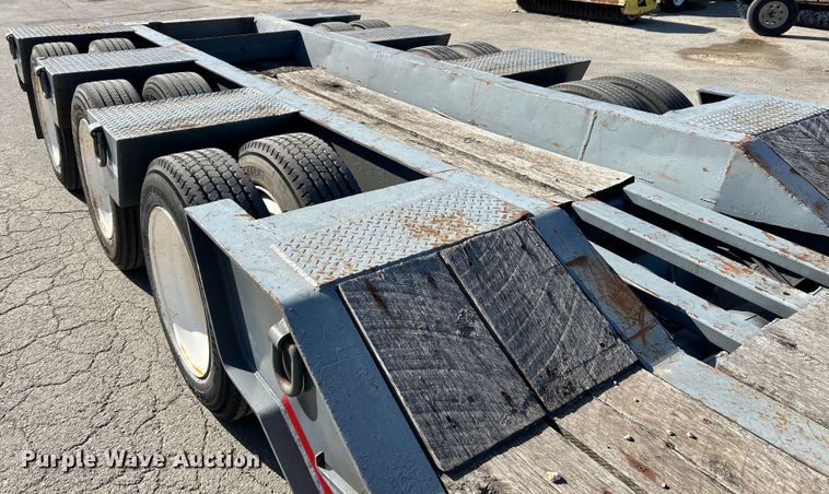 image for item EK4273 1993 Dynaweld  lowboy equipment trailer