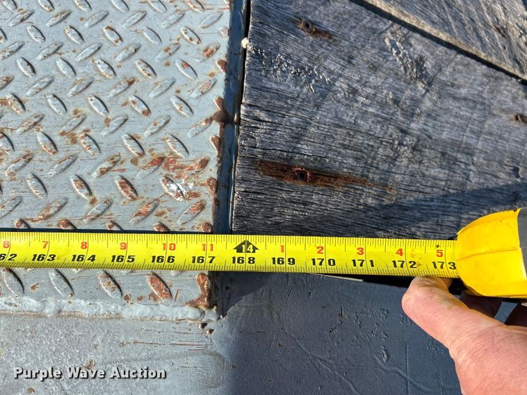 image for item EK4273 1993 Dynaweld  lowboy equipment trailer