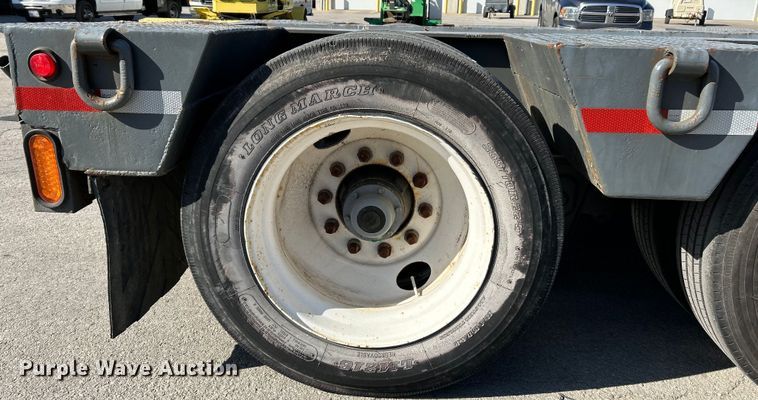 image for item EK4273 1993 Dynaweld  lowboy equipment trailer