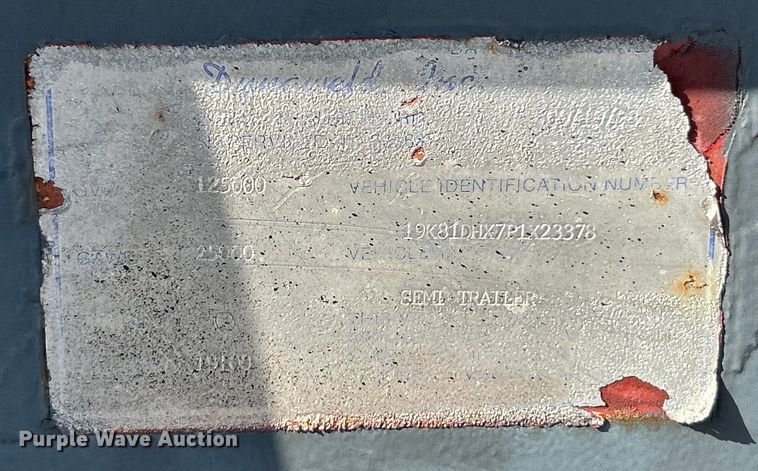 image for item EK4273 1993 Dynaweld  lowboy equipment trailer