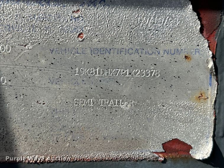 image for item EK4273 1993 Dynaweld  lowboy equipment trailer