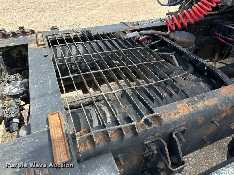 image for item IB9359 1999 Freightliner FL80 semi truck