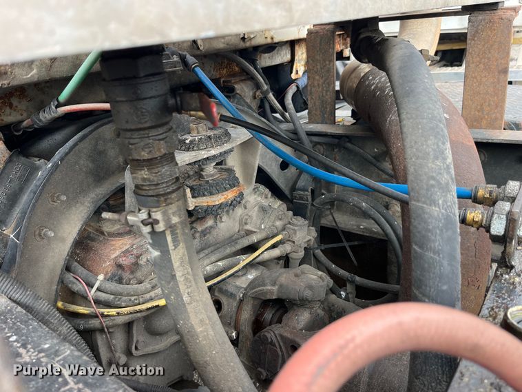 image for item LD9305 1990 Ford L9000 semi truck