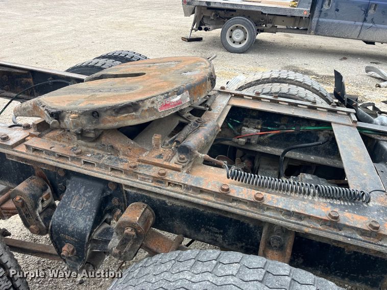 image for item LD9305 1990 Ford L9000 semi truck