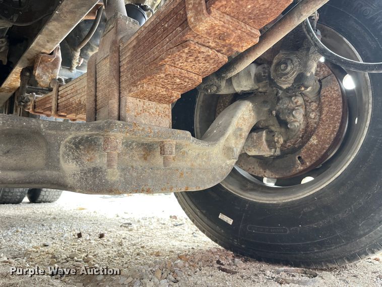 image for item LD9305 1990 Ford L9000 semi truck