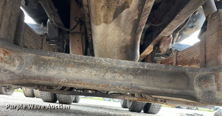 image for item LD9305 1990 Ford L9000 semi truck