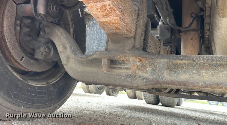 image for item LD9305 1990 Ford L9000 semi truck