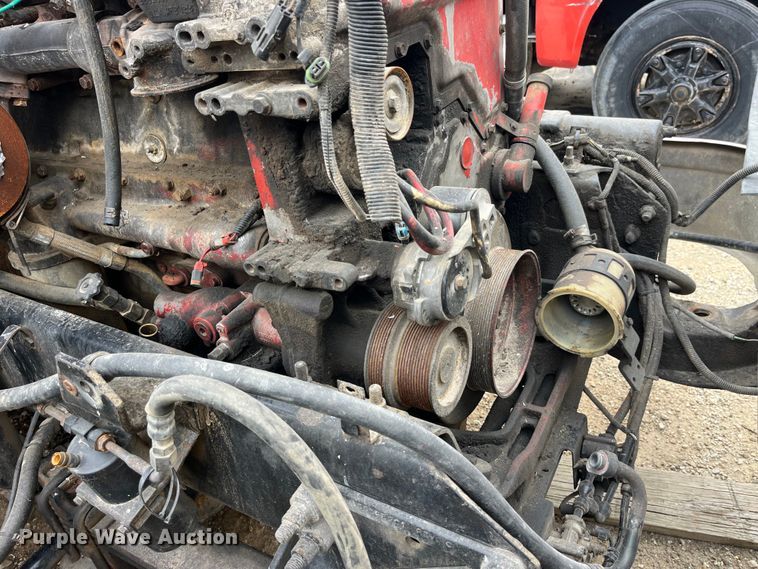 image for item LD9306 2005 International  9400i semi truck