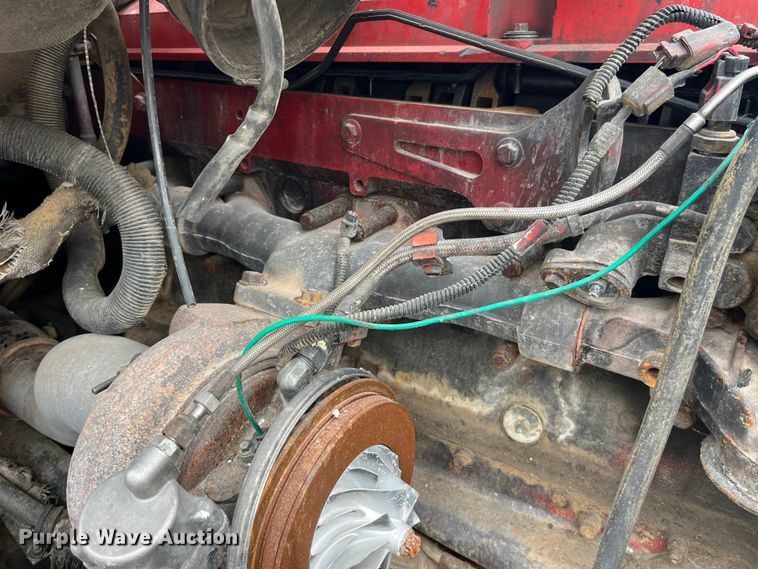 image for item LD9306 2005 International  9400i semi truck