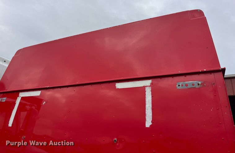 image for item LD9308 1998 International  9400 semi truck