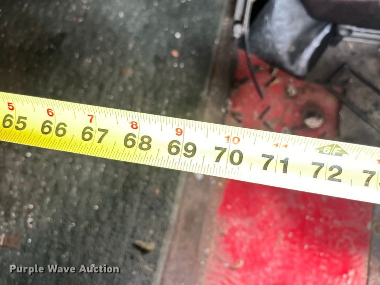 image for item LD9308 1998 International  9400 semi truck