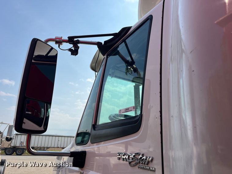 image for item LD9309 2008 International ProStar Premium semi truck