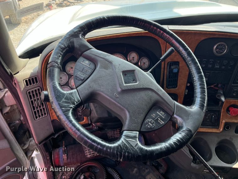 image for item LD9309 2008 International ProStar Premium semi truck