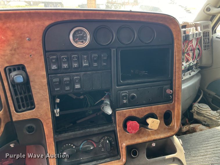 image for item LD9309 2008 International ProStar Premium semi truck