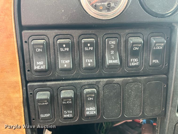 image for item LD9309 2008 International ProStar Premium semi truck