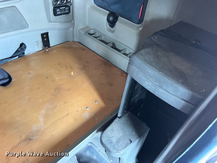 image for item LD9309 2008 International ProStar Premium semi truck